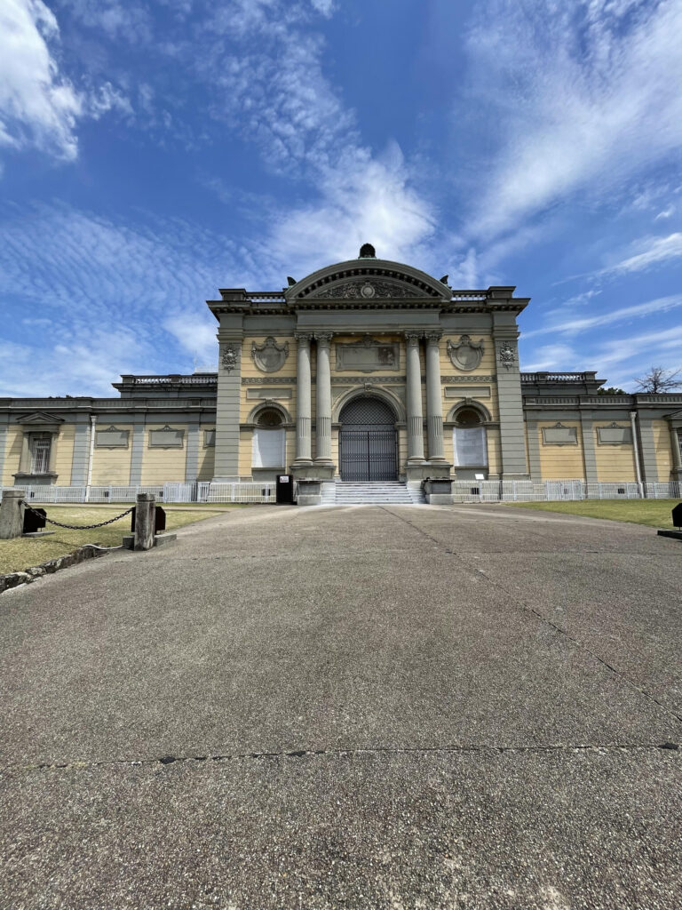 奈良国立博物館